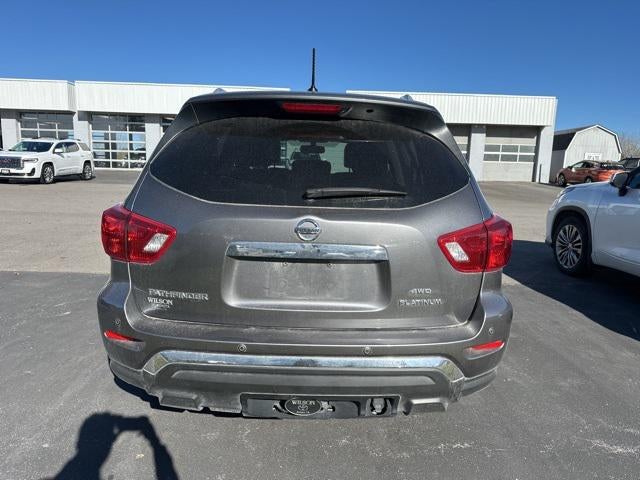 2017 Nissan Pathfinder Platinum