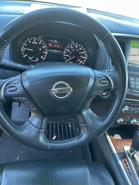 2017 Nissan Pathfinder Platinum