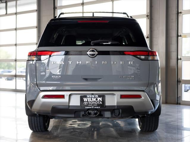 2024 Nissan Pathfinder Platinum