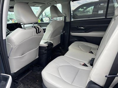 2025 Toyota Grand Highlander XLE