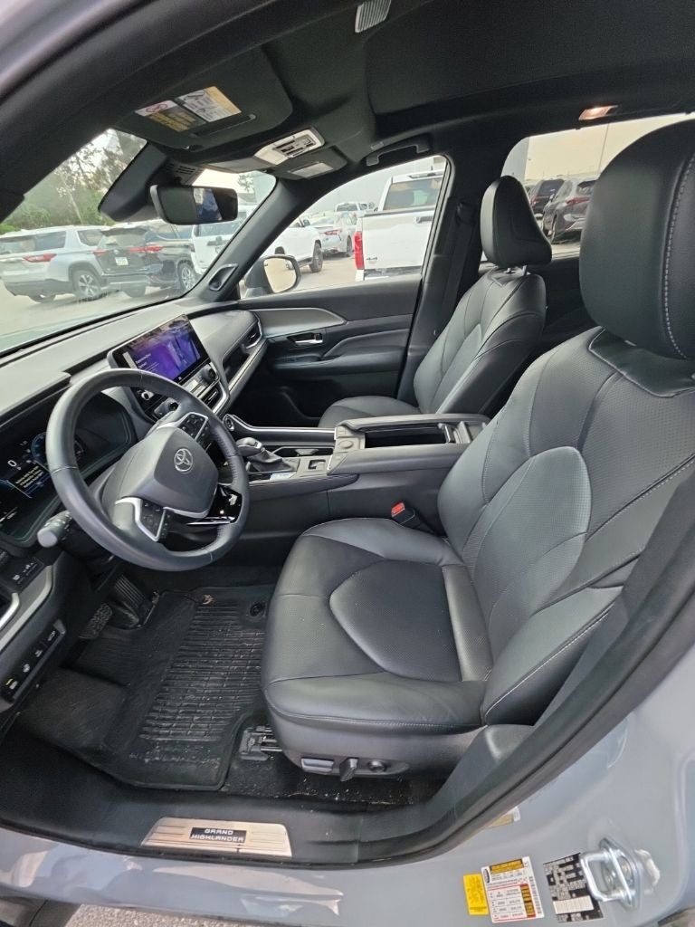 2025 Toyota Grand Highlander Hybrid Nightshade Edition