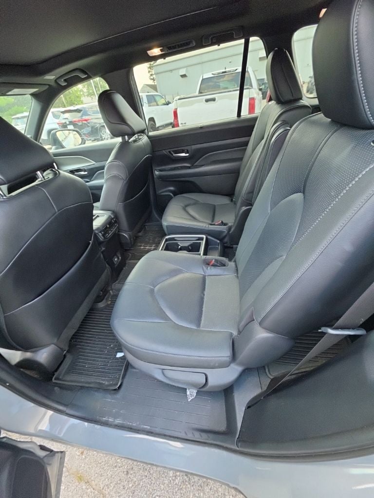 2025 Toyota Grand Highlander Hybrid Nightshade Edition