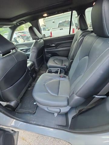 2025 Toyota Grand Highlander Hybrid Nightshade Edition