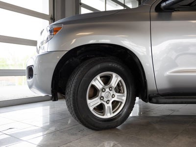 2017 Toyota Sequoia SR5 5.7L