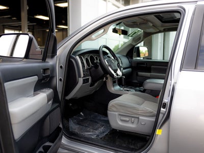 2017 Toyota Sequoia SR5 5.7L