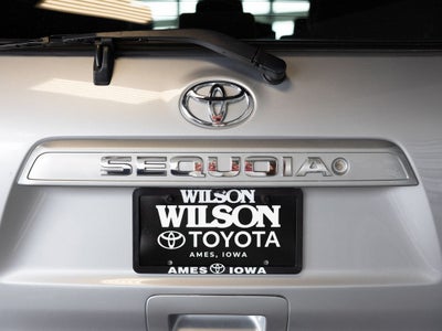 2017 Toyota Sequoia SR5 5.7L