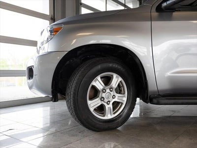 2017 Toyota Sequoia SR5 5.7L