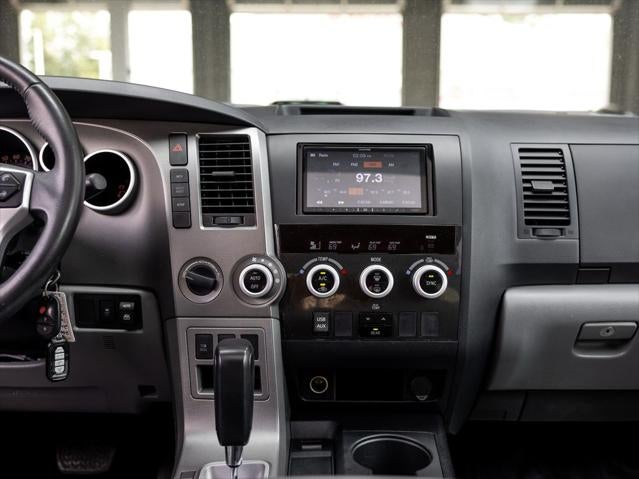 2017 Toyota Sequoia SR5 5.7L