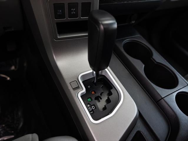 2017 Toyota Sequoia SR5 5.7L