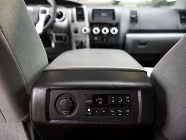 2017 Toyota Sequoia SR5 5.7L