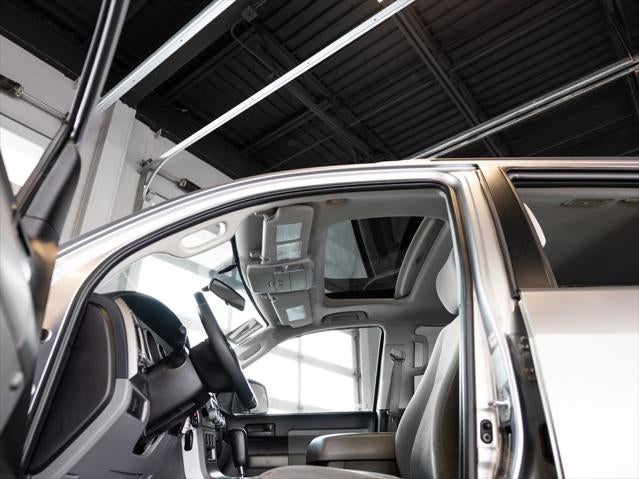 2017 Toyota Sequoia SR5 5.7L