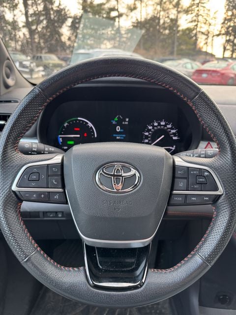 2023 Toyota Sienna XSE 7 Passenger