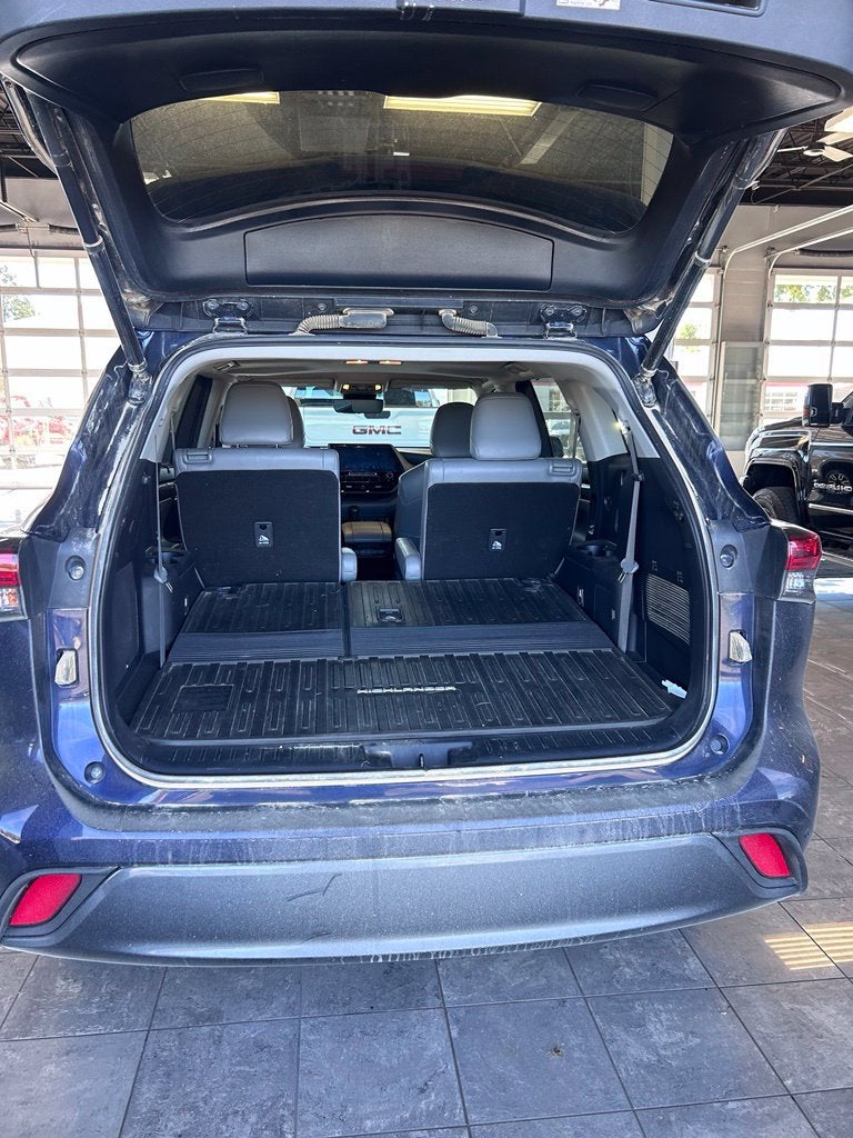 2022 Toyota Highlander Limited