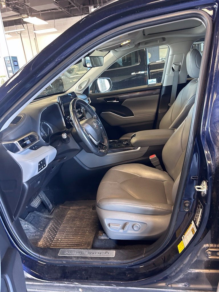 2022 Toyota Highlander Limited