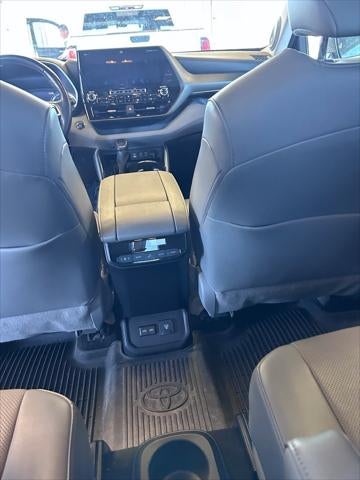 2022 Toyota Highlander Limited