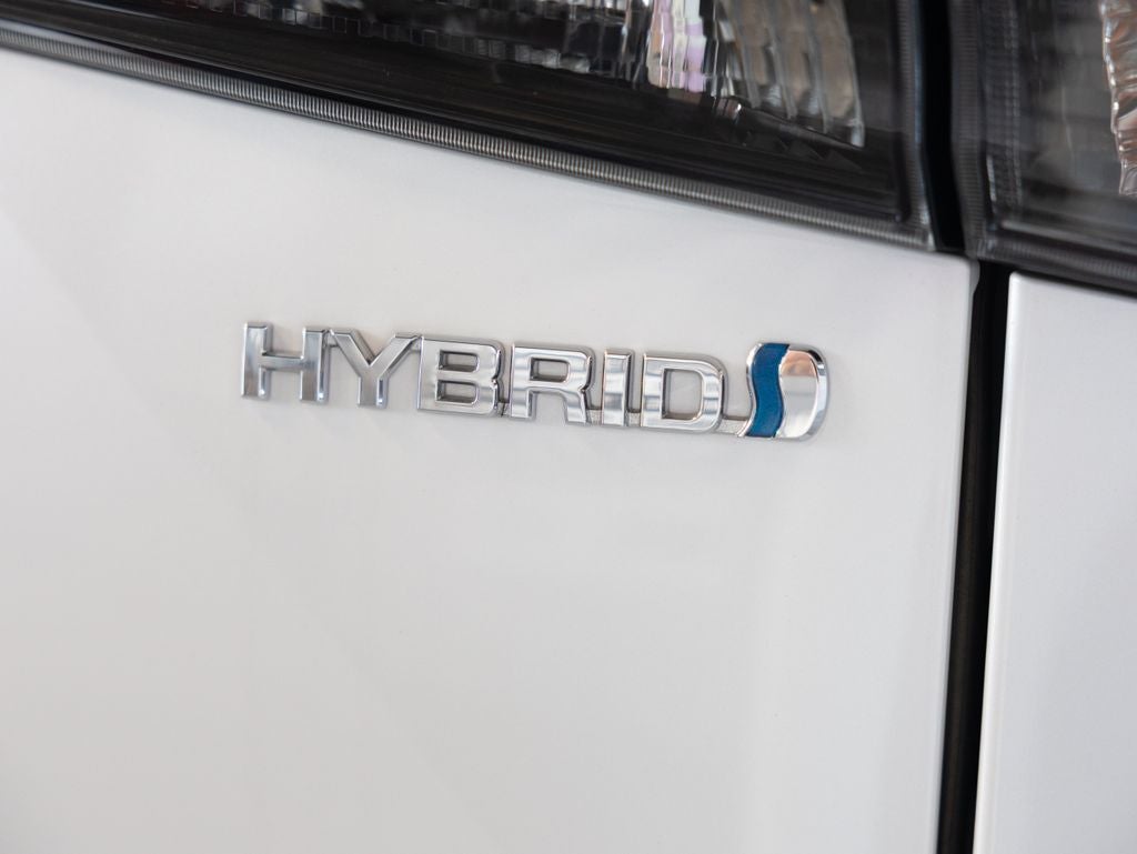 2023 Toyota Highlander Hybrid Platinum