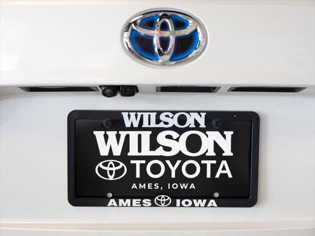 2023 Toyota Highlander Hybrid Platinum