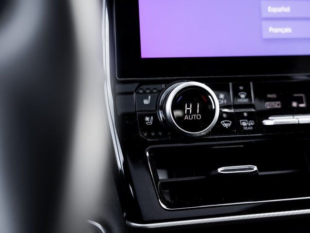 2023 Toyota Highlander Hybrid Platinum