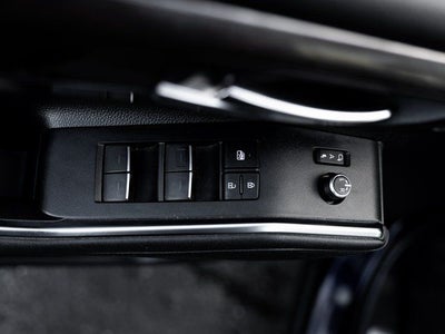 2023 Toyota Highlander Hybrid Platinum