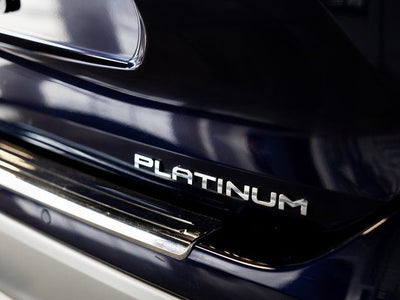 2023 Toyota Highlander Hybrid Platinum