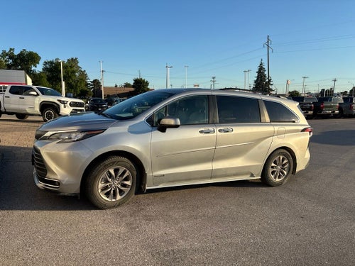 2021 Toyota Sienna XLE 7 Passenger