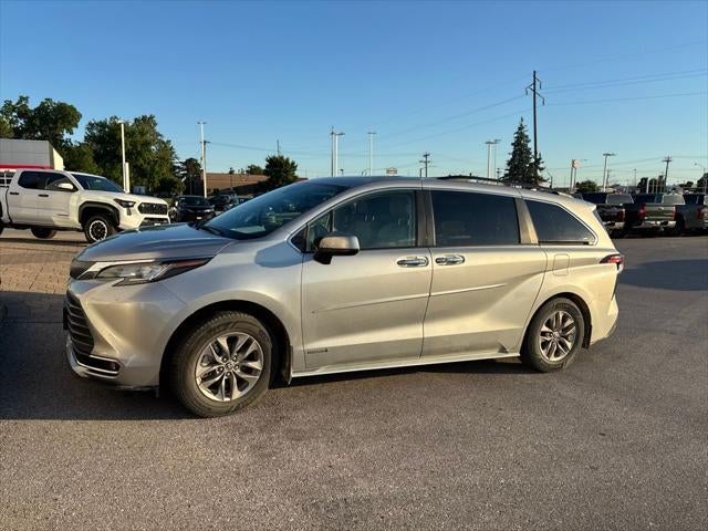 2021 Toyota Sienna XLE 7 Passenger