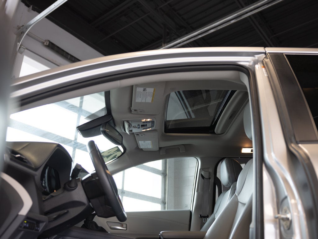 2024 Toyota Sienna XLE 8 Passenger