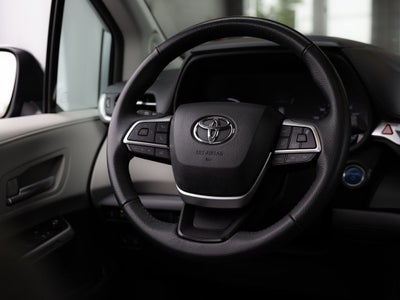 2024 Toyota Sienna XLE 8 Passenger