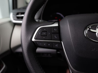 2024 Toyota Sienna XLE 8 Passenger