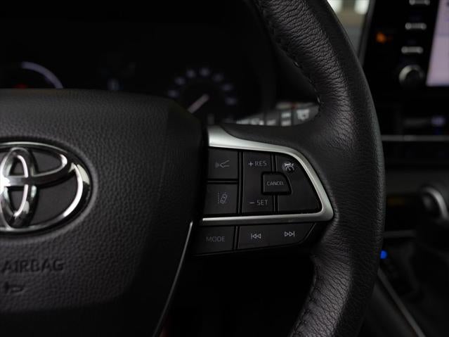 2024 Toyota Sienna XLE 8 Passenger