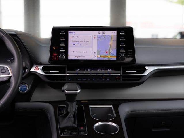 2024 Toyota Sienna XLE 8 Passenger