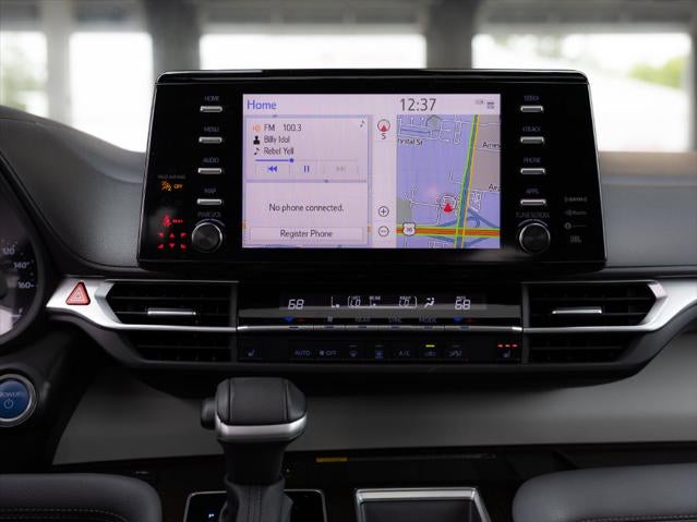 2024 Toyota Sienna XLE 8 Passenger