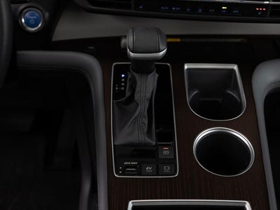 2024 Toyota Sienna XLE 8 Passenger