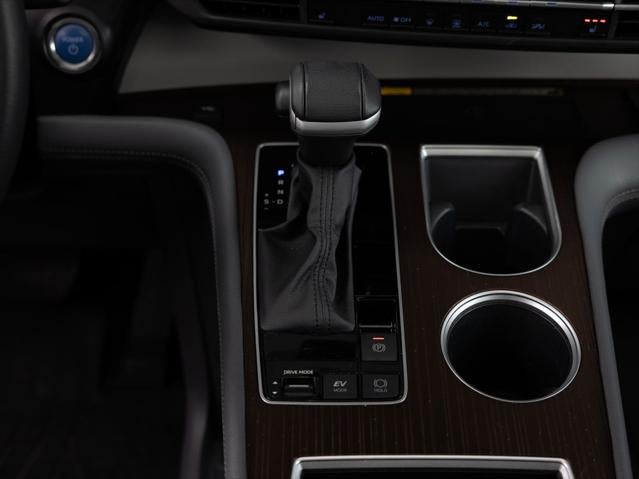 2024 Toyota Sienna XLE 8 Passenger