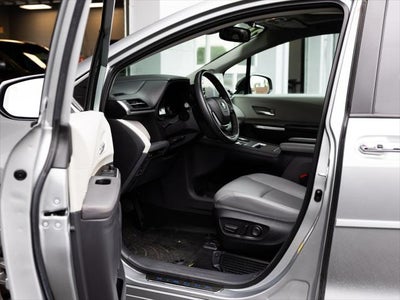 2024 Toyota Sienna XLE 8 Passenger