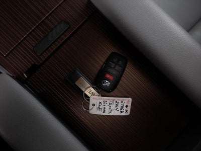 2024 Toyota Sienna XLE 8 Passenger