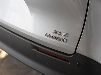 2024 Toyota Sienna XLE 8 Passenger