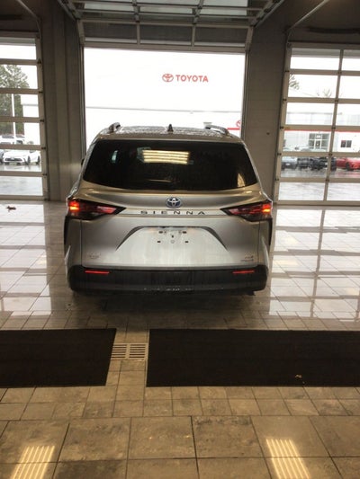 2021 Toyota Sienna XLE