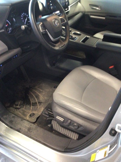 2021 Toyota Sienna XLE