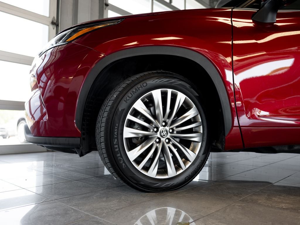 2023 Toyota Highlander Platinum