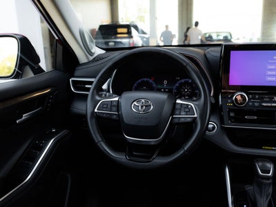 2023 Toyota Highlander Platinum