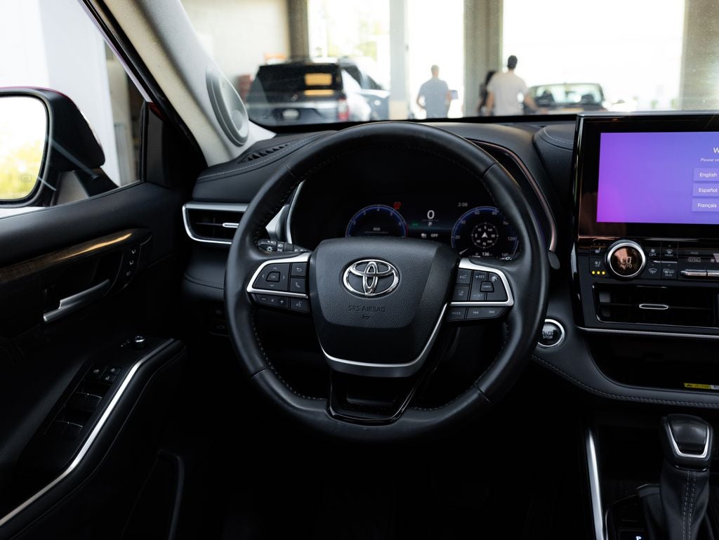 2023 Toyota Highlander Platinum