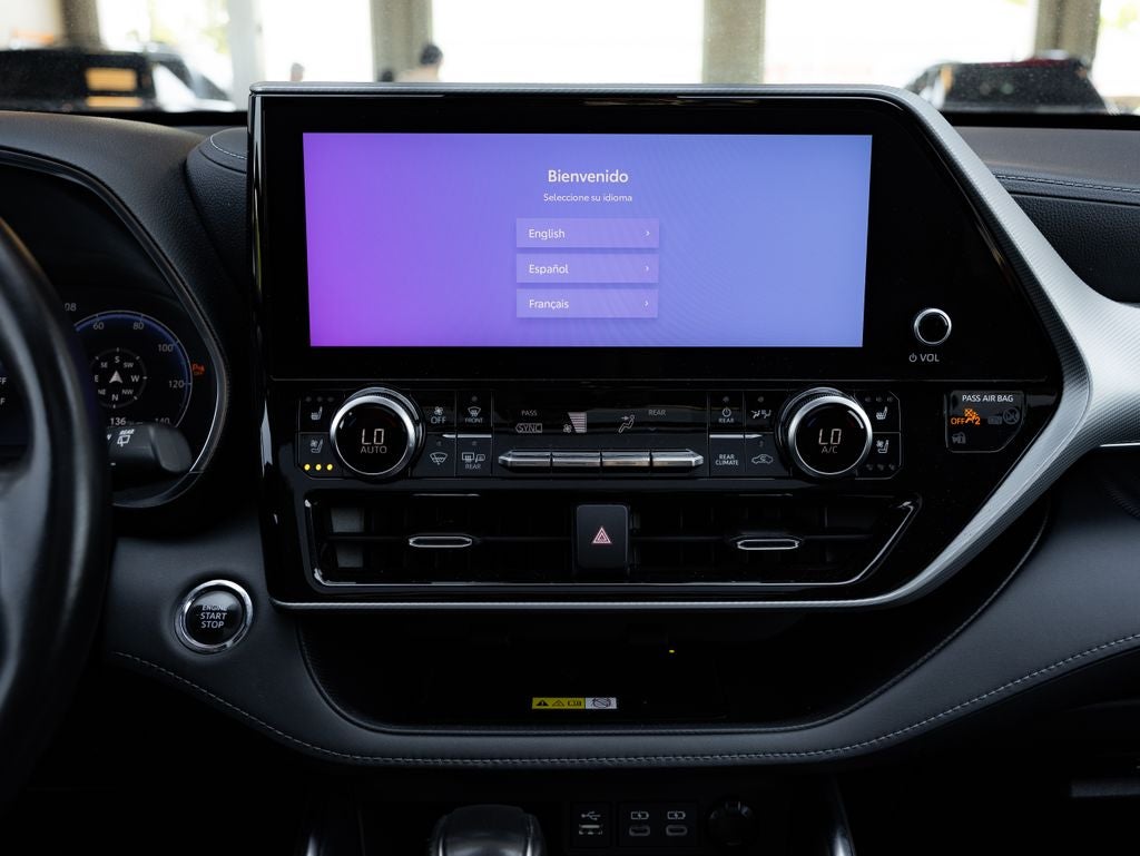 2023 Toyota Highlander Platinum