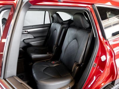 2023 Toyota Highlander Platinum