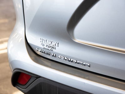 2024 Toyota Highlander LE