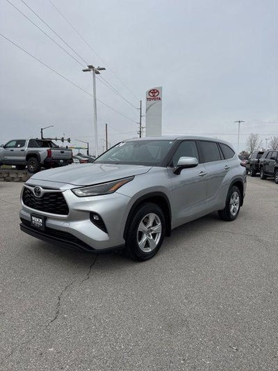 2024 Toyota Highlander LE