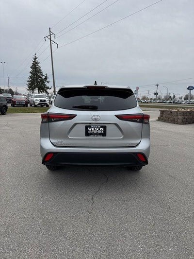 2024 Toyota Highlander LE