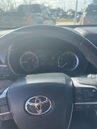 2024 Toyota Highlander LE