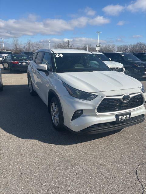 2024 Toyota Highlander LE