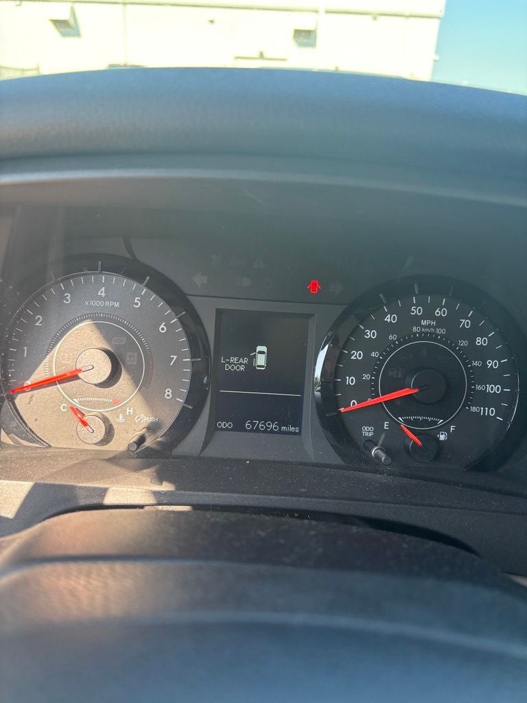 2015 Toyota Sienna LE 8 Passenger
